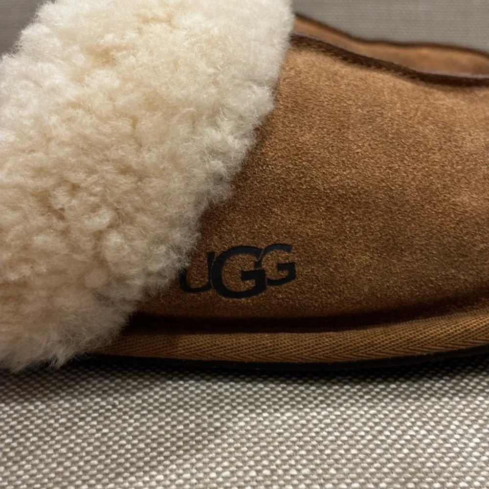 UGG Tan Slippers Size 9 - Picture 4 of 9